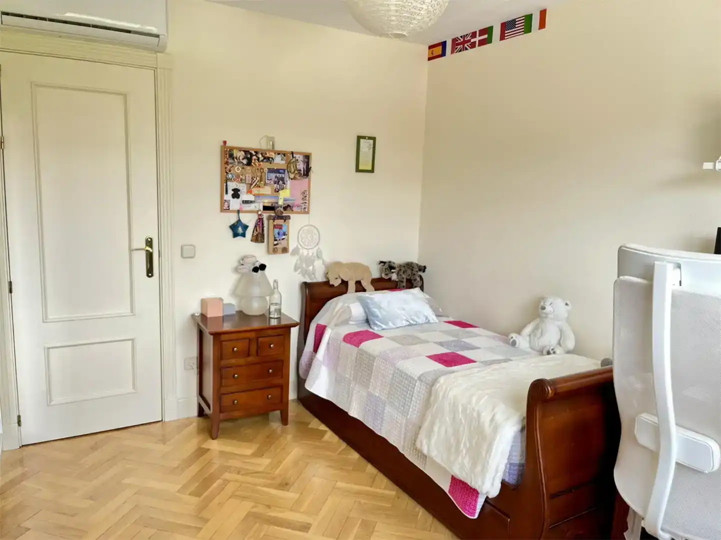 Dormitori de Pis en venda en Las Rozas de Madrid amb Aire condicionat, Parquet i Traster