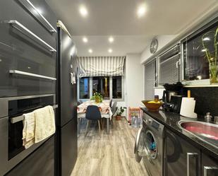 Kitchen of Flat for sale in Sant Adrià de Besòs  with Swimming Pool