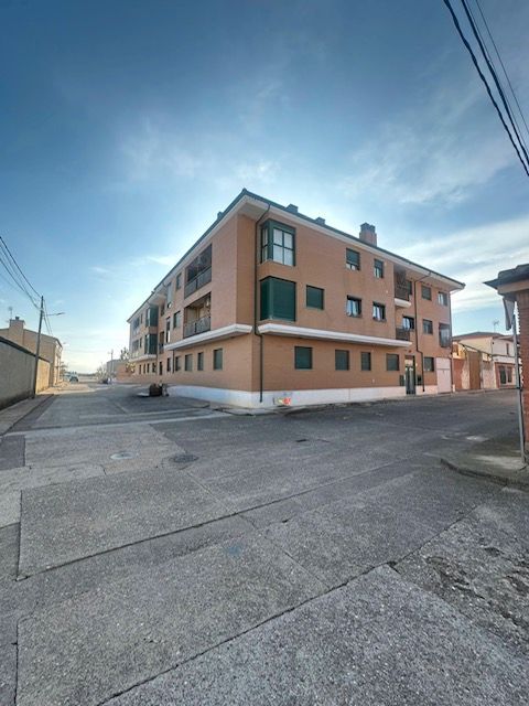 Vista exterior de Estudi en venda en Arrúbal amb Calefacció i Parquet