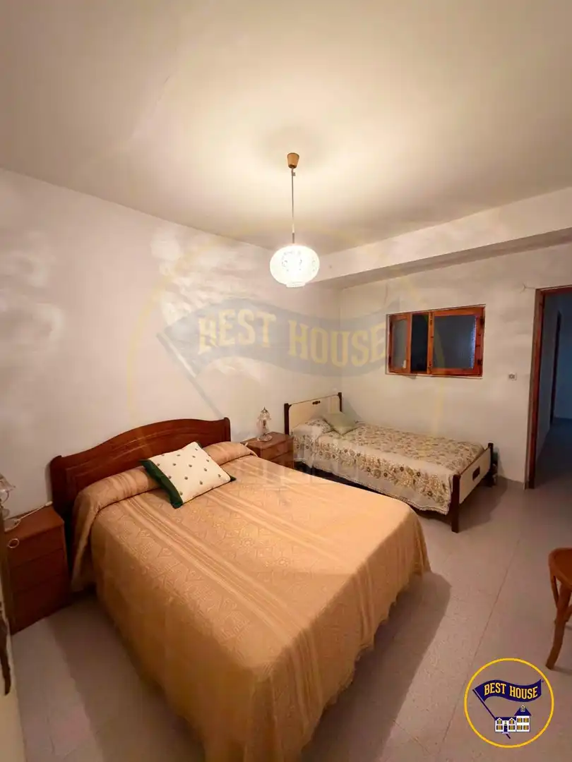 Habitación de Finca rústica en venta en Mira con Terraza y Amueblado