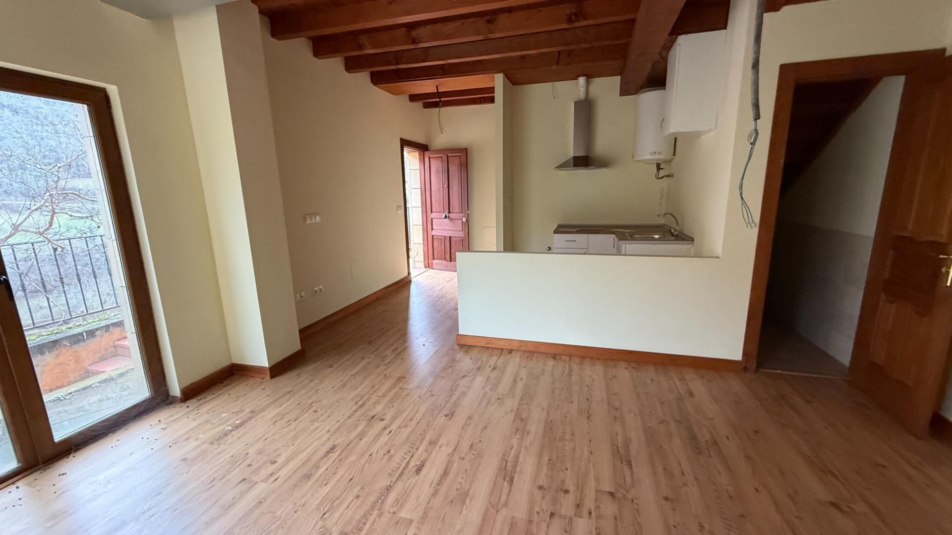 Apartament en venda en Vega de Liébana amb Jardí privat