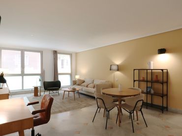 Flat with pool for sale in Calle de García de Paredes