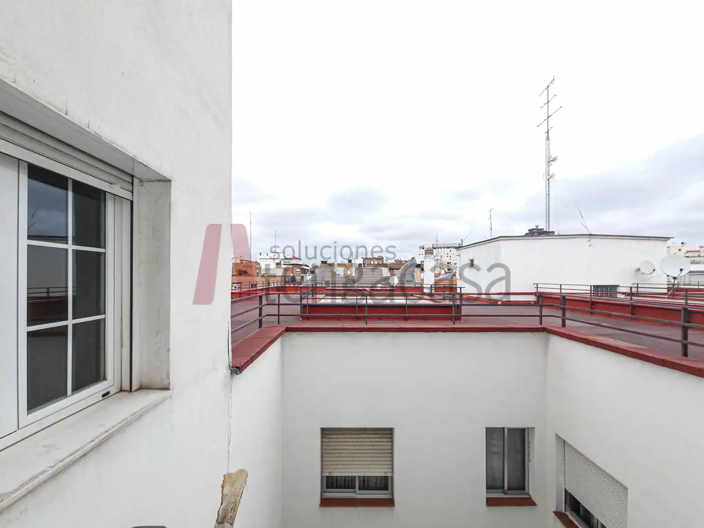Terrassa de Pis de lloguer en Madrid amb Aire condicionat, Calefacció i Moblat