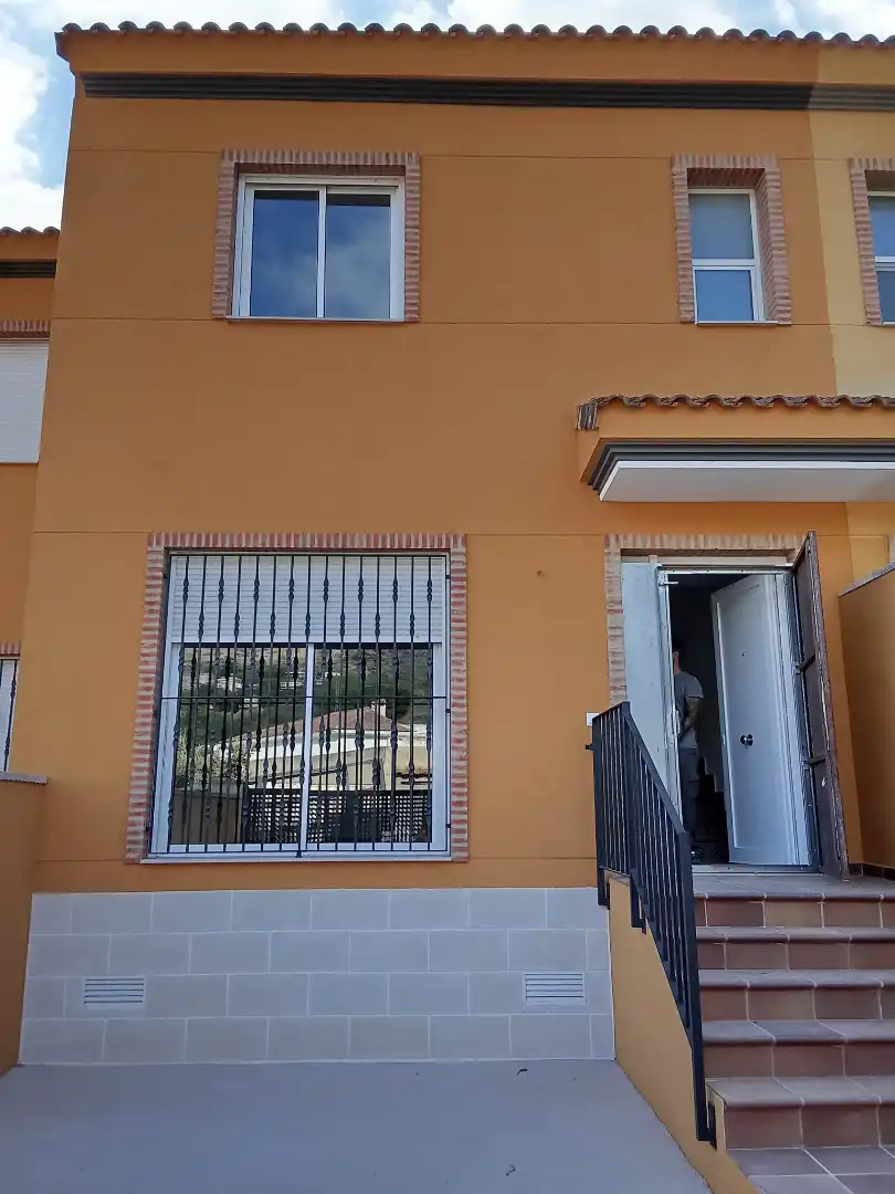Exterior view of Houses for sale in Gilet