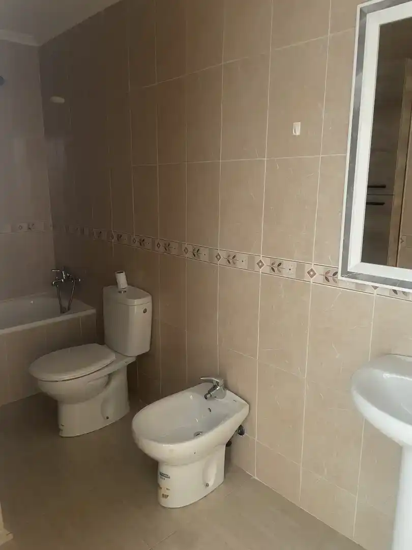 Bany de Dúplex de lloguer en Pulpí amb Aire condicionat, Piscina i Moblat