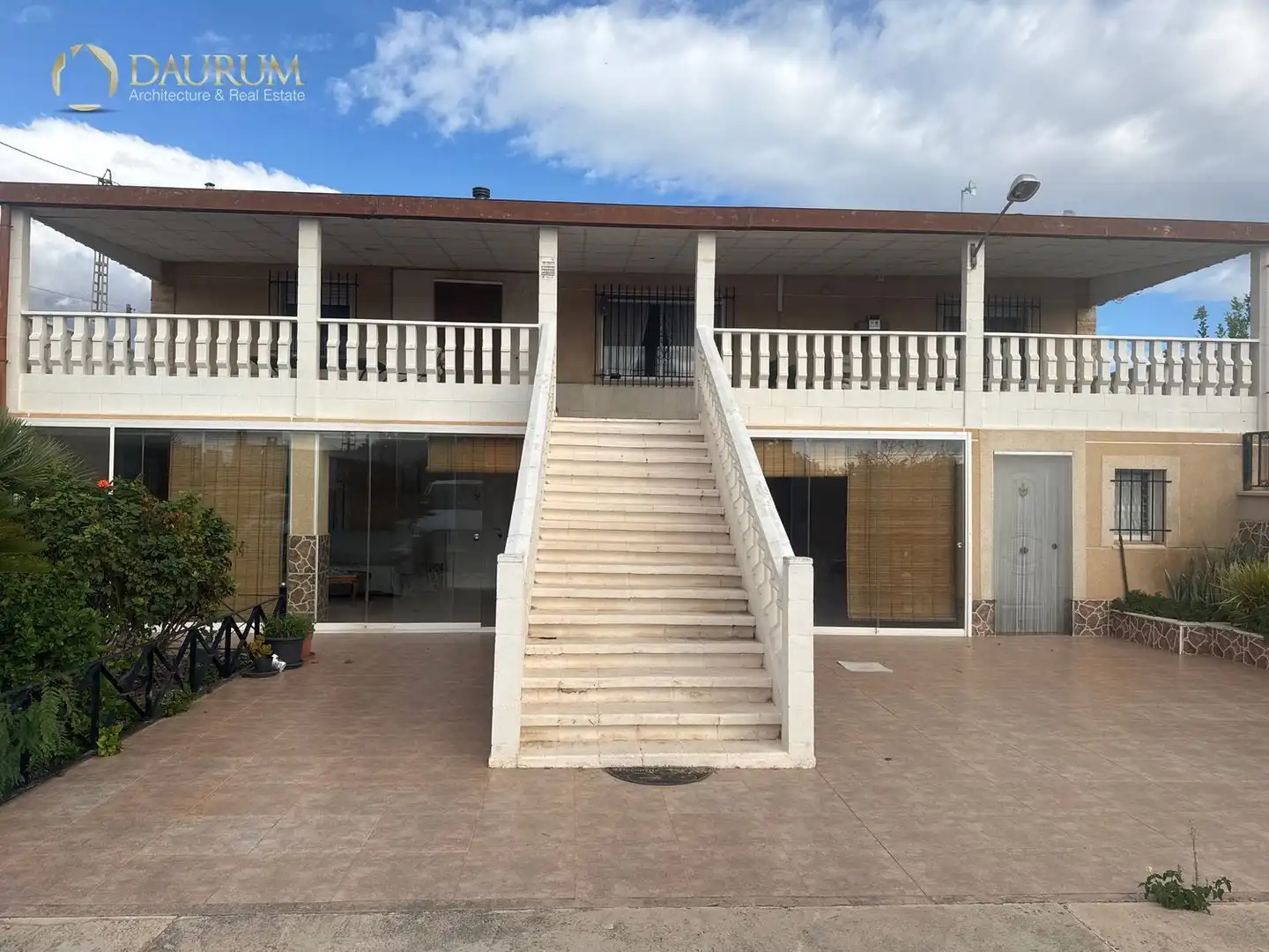 Vista exterior de Casa o chalet en venta en Novelda con Aire acondicionado, Terraza y Trastero