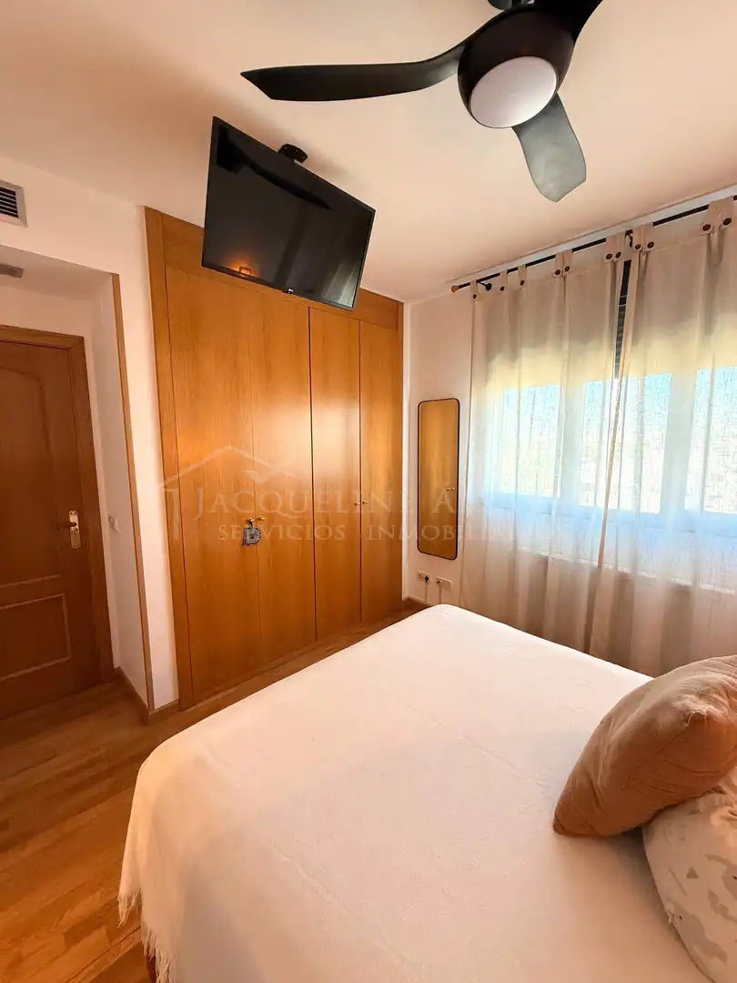 Habitación de Ático en venta en Parla con Aire acondicionado, Calefacción y Terraza