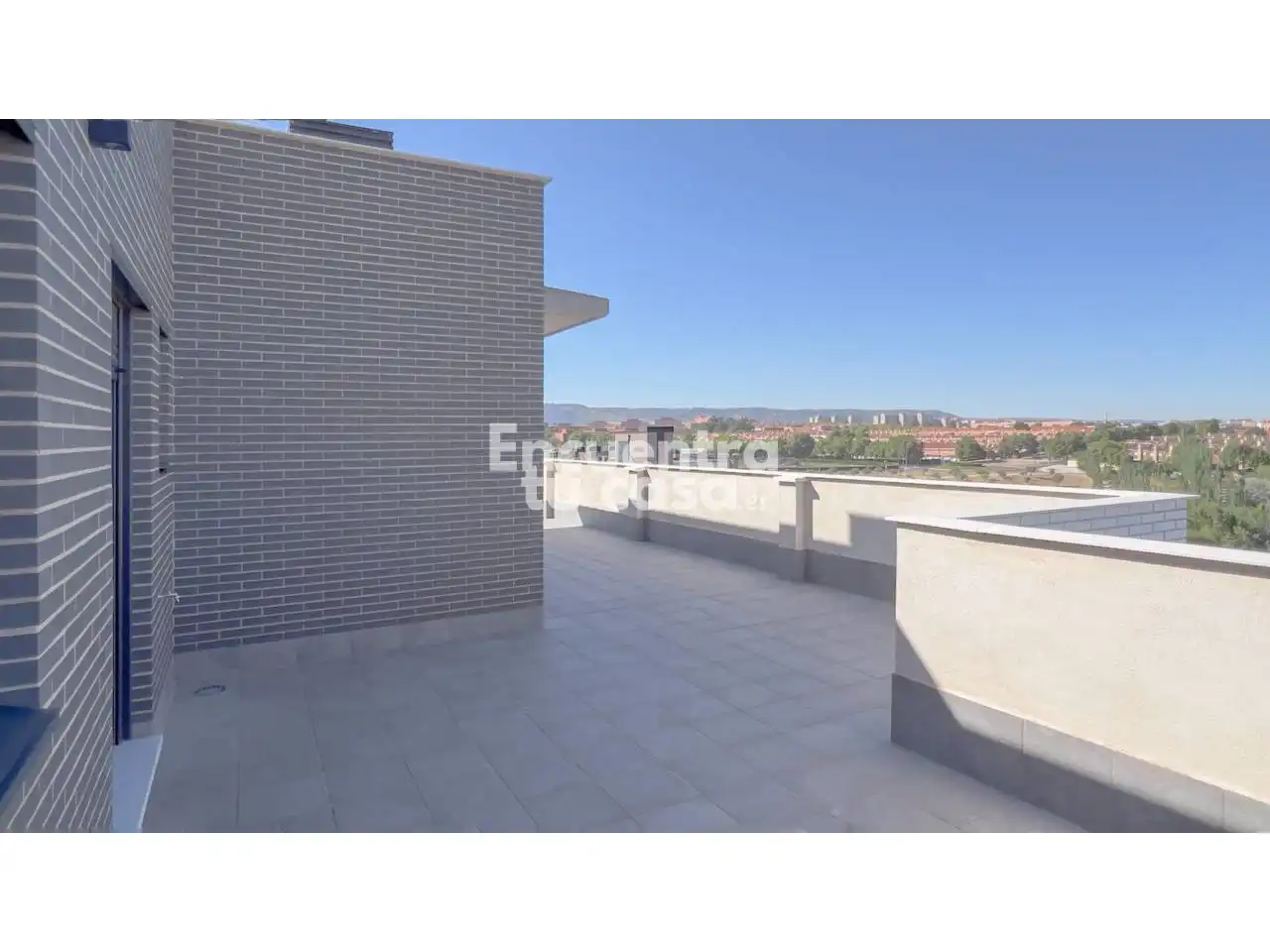 Terrasse von Dachboden zur Miete in Guadalajara mit Klimaanlage, Heizung und Terrasse