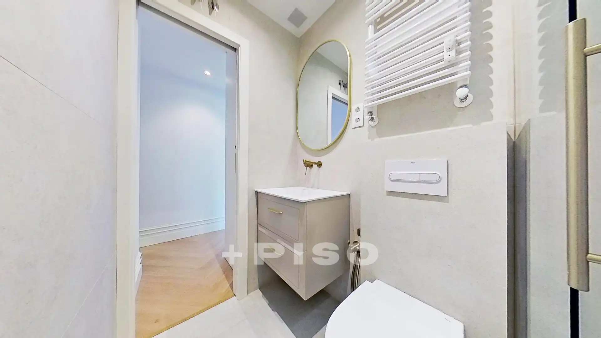 Badezimmer von Dachboden zum Verkauf in Madrid mit Klimaanlage, Terrasse und Möbliert