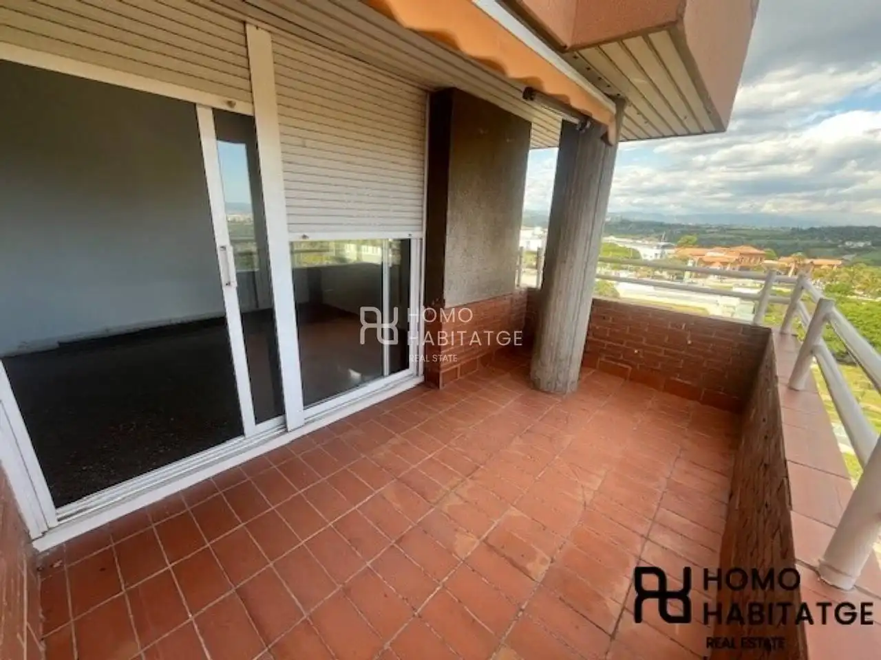 Flat for sale in Sabadell  with Heating and Balcony