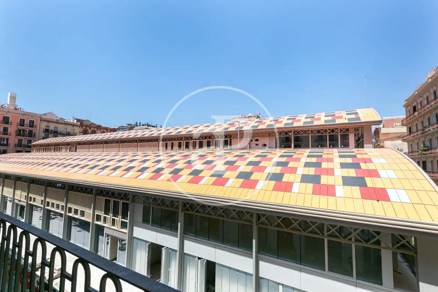 Exterior view of Flat for sale in Barcelona  with Air Conditioner, Heating and Balcony