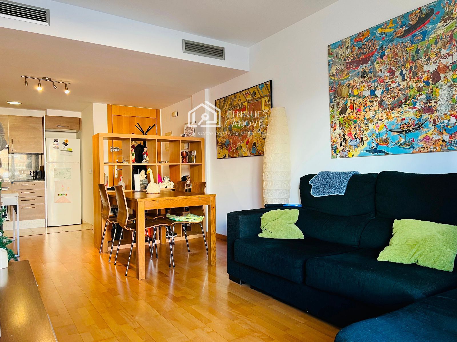 Living room of Flat for sale in Girona Capital  with Air Conditioner, Heating and Parquet flooring