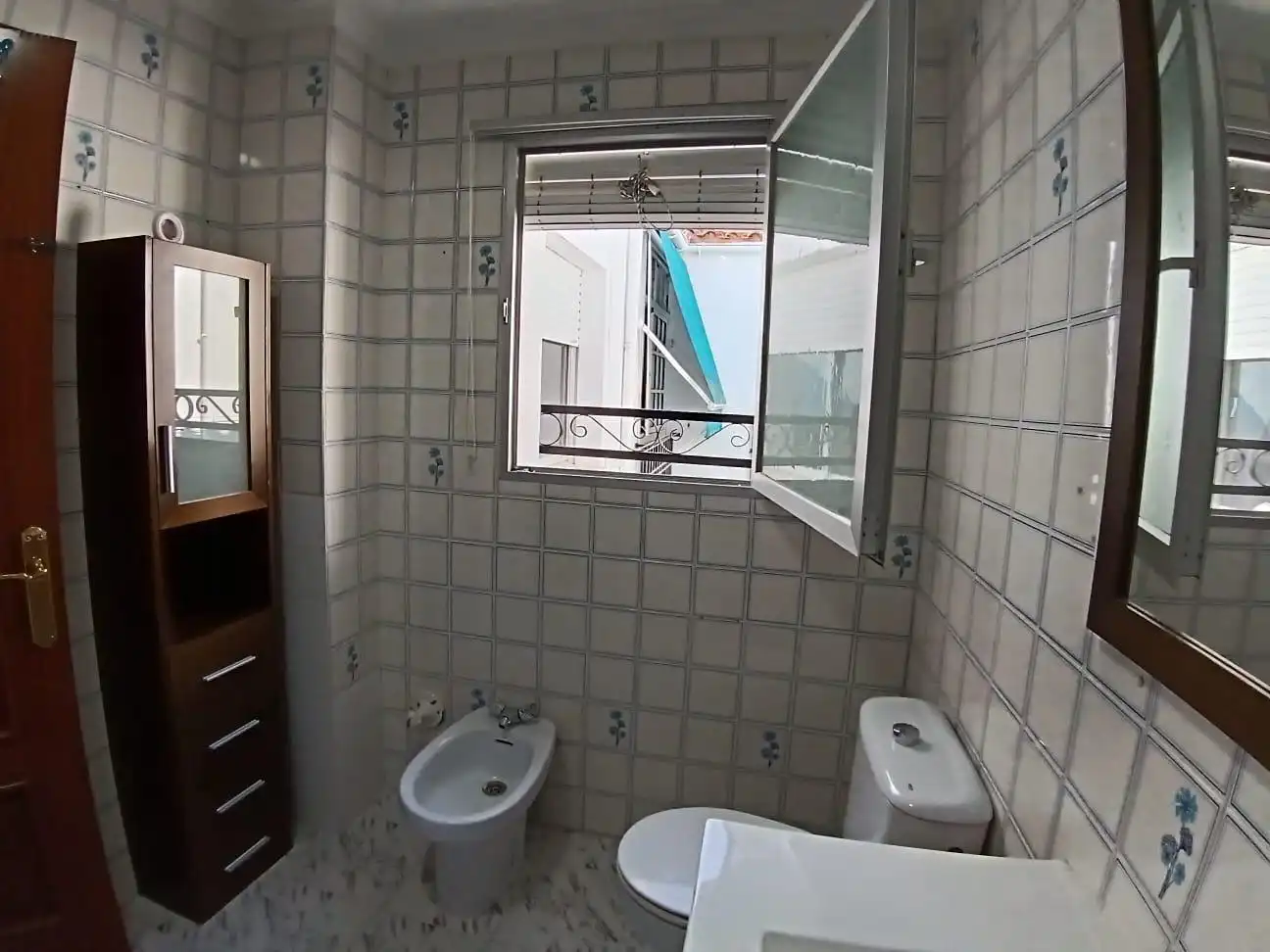 Bathroom of Flat for rent in Antequera
