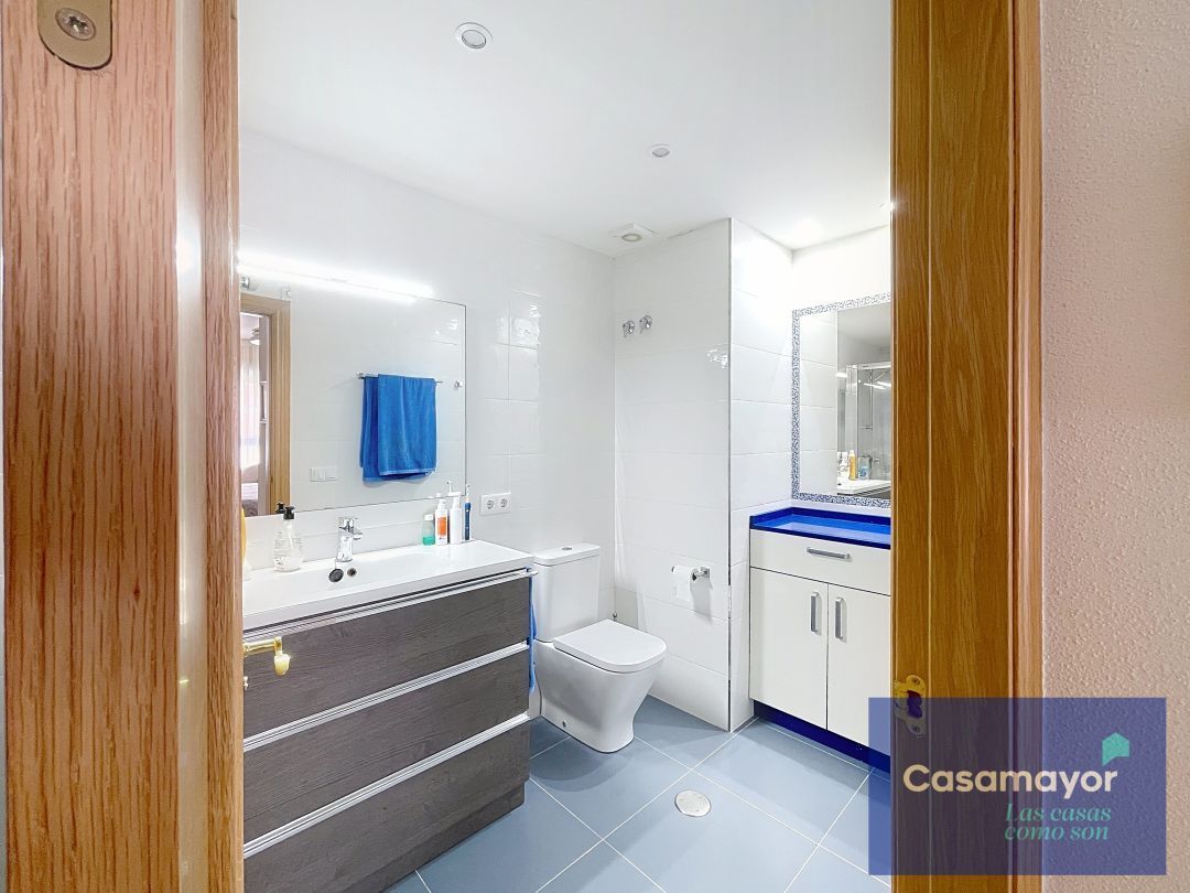 Bathroom of Flat for sale in Alicante / Alacant  with Air Conditioner, Heating and Furnished