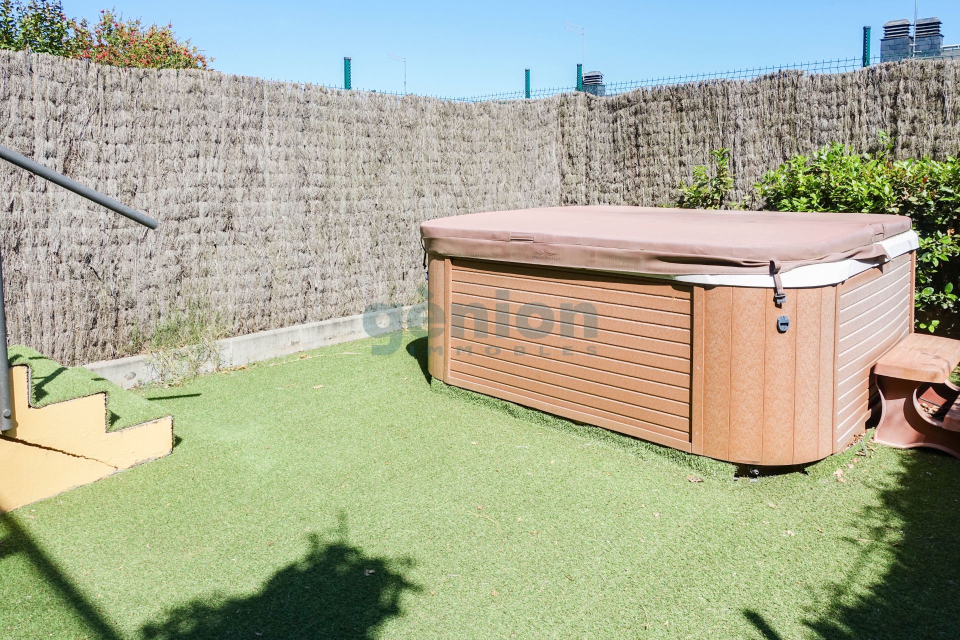 Garden of Single-family semi-detached for sale in Girona Capital  with Private garden