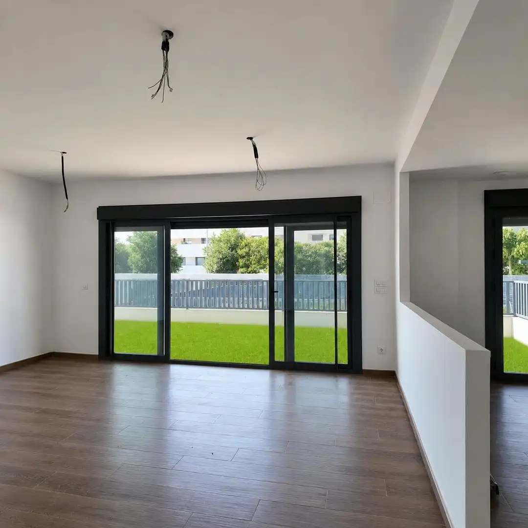Sala d'estar de Pis en venda en Córdoba amb Calefacció, Jardí privat i Parquet