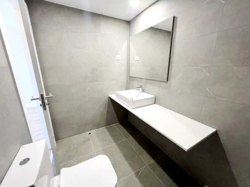 Baño de Piso de alquiler en Alcalá de Henares con Terraza, Trastero y Domótica