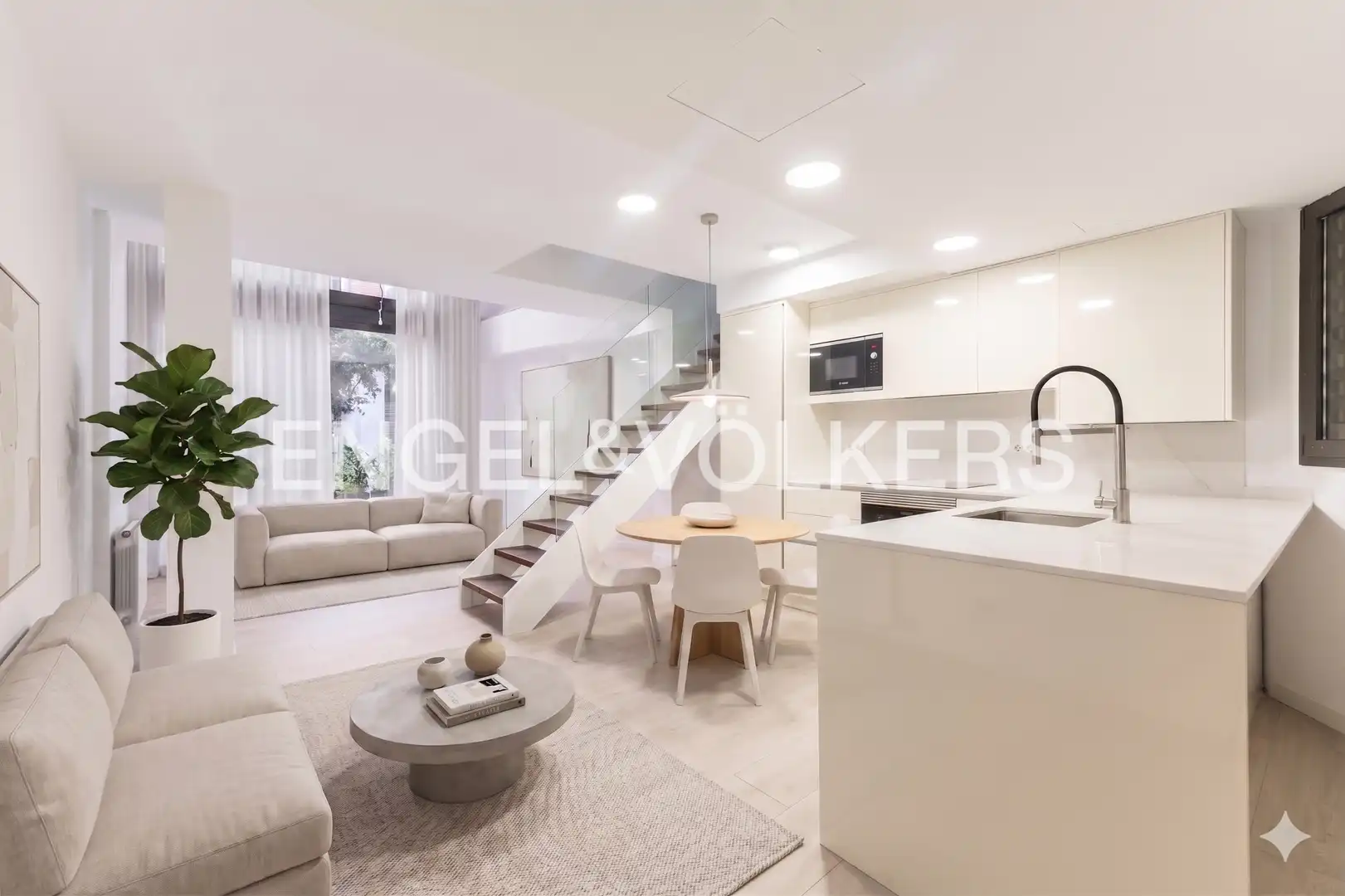 Sala de estar de Dúplex en venta en  Barcelona Capital con Aire acondicionado, Calefacción y Jardín privado