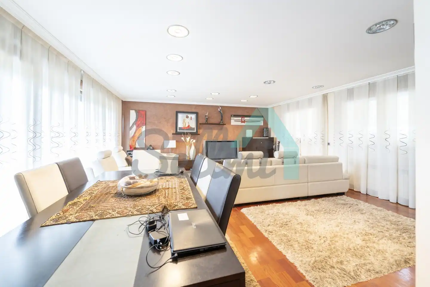 Sala de estar de Casa o chalet en venta en Oviedo  con Calefacción, Jardín privado y Parquet