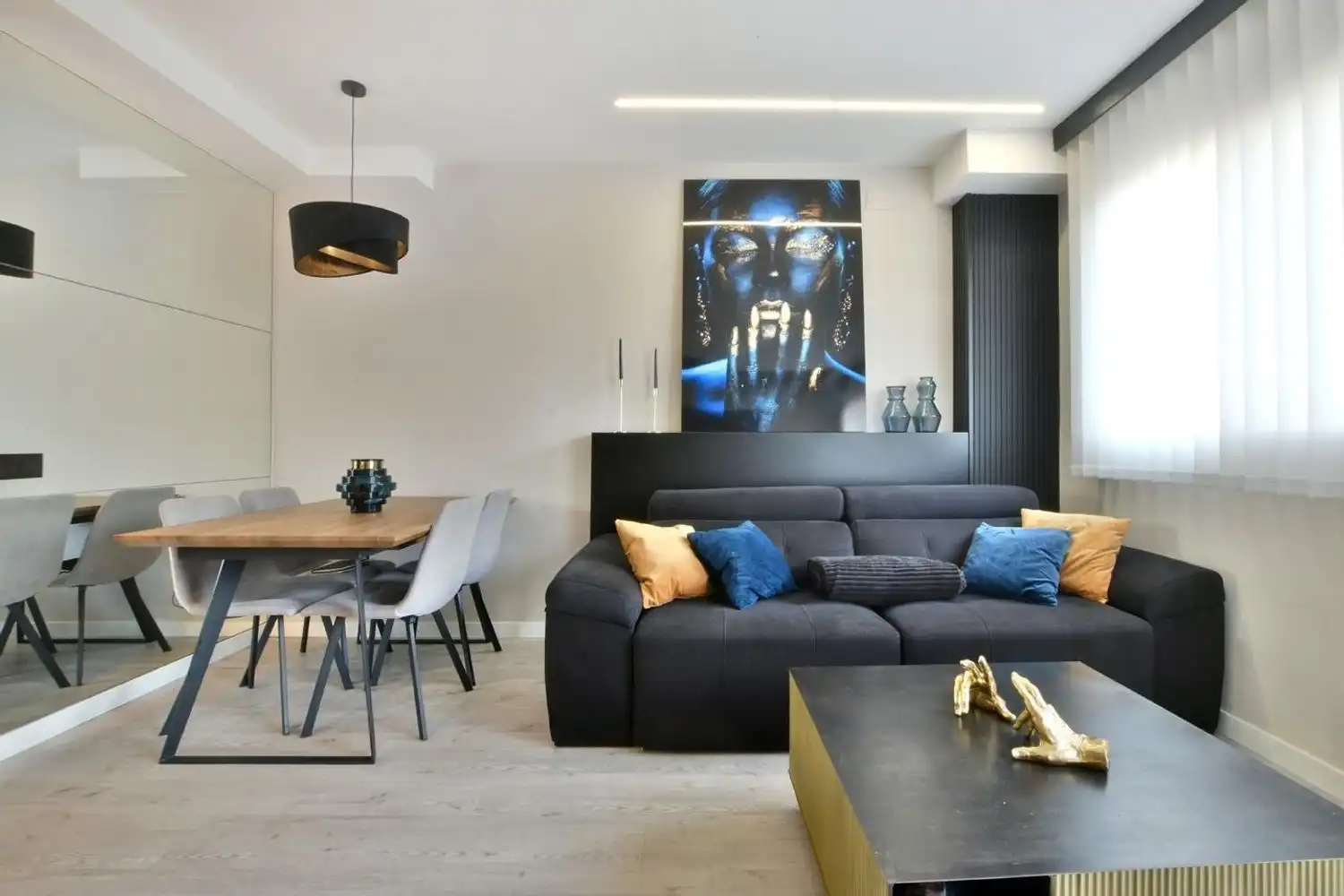 Sala d'estar de Dúplex en venda en Terrassa amb Aire condicionat, Terrassa i Traster