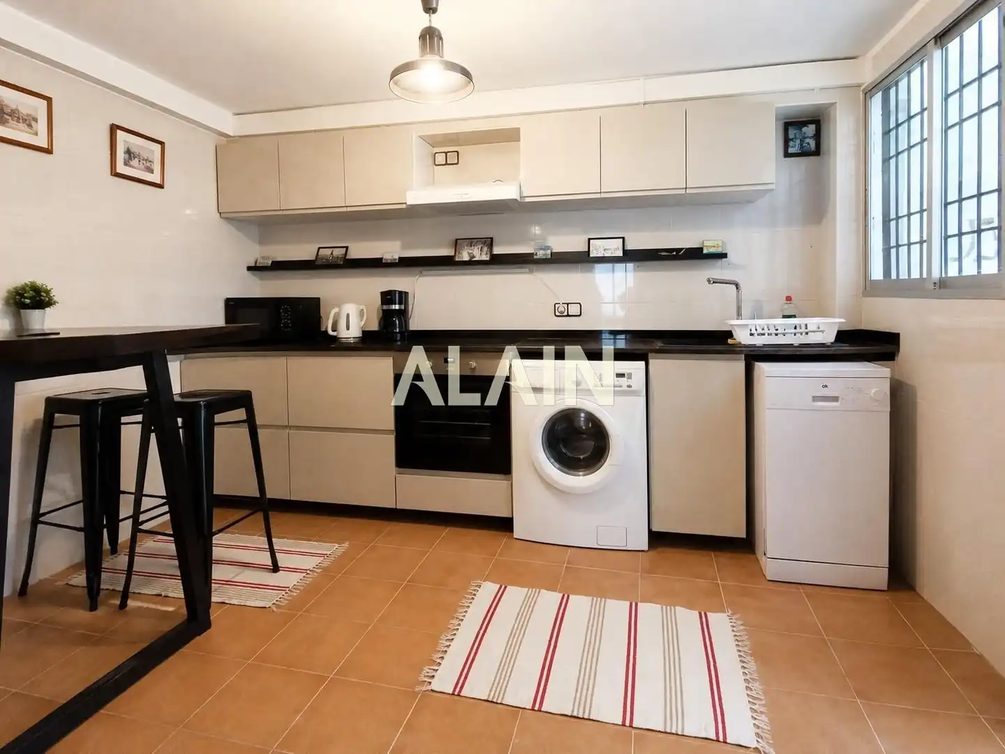 Cocina de Casa o chalet en venta en Valencia con Aire acondicionado, Calefacción y Terraza