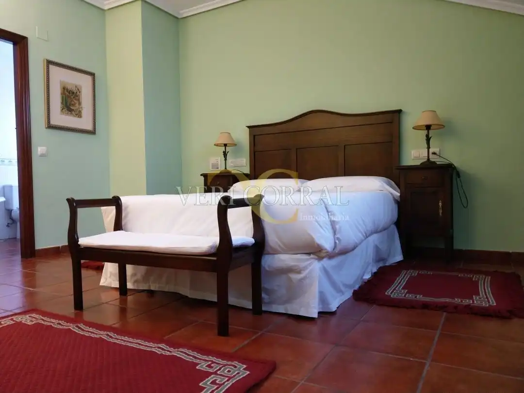 Habitación de Edificio en venta en Llanes