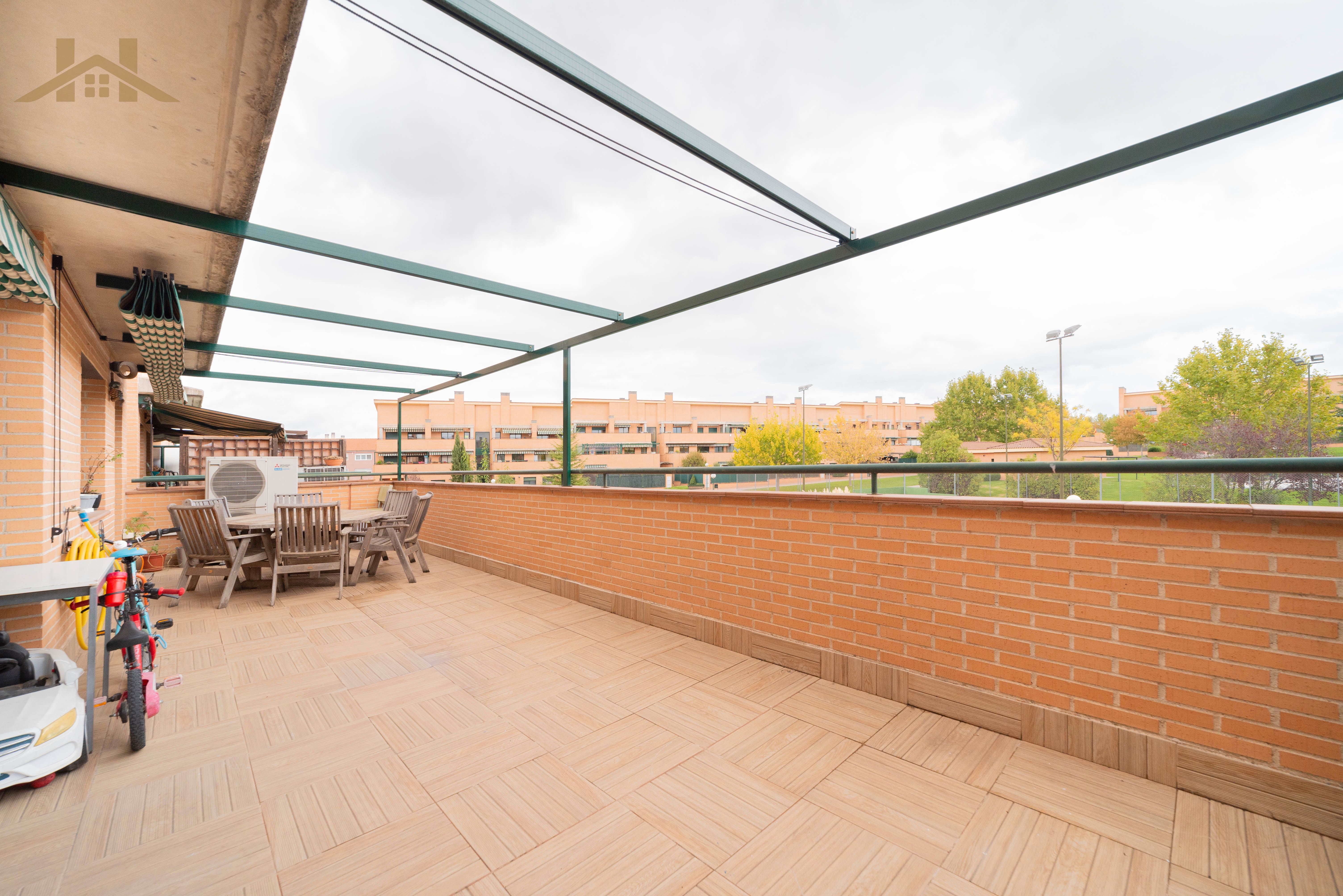 Terrace of Flat for sale in Villanueva de la Cañada  with Air Conditioner, Heating and Private garden