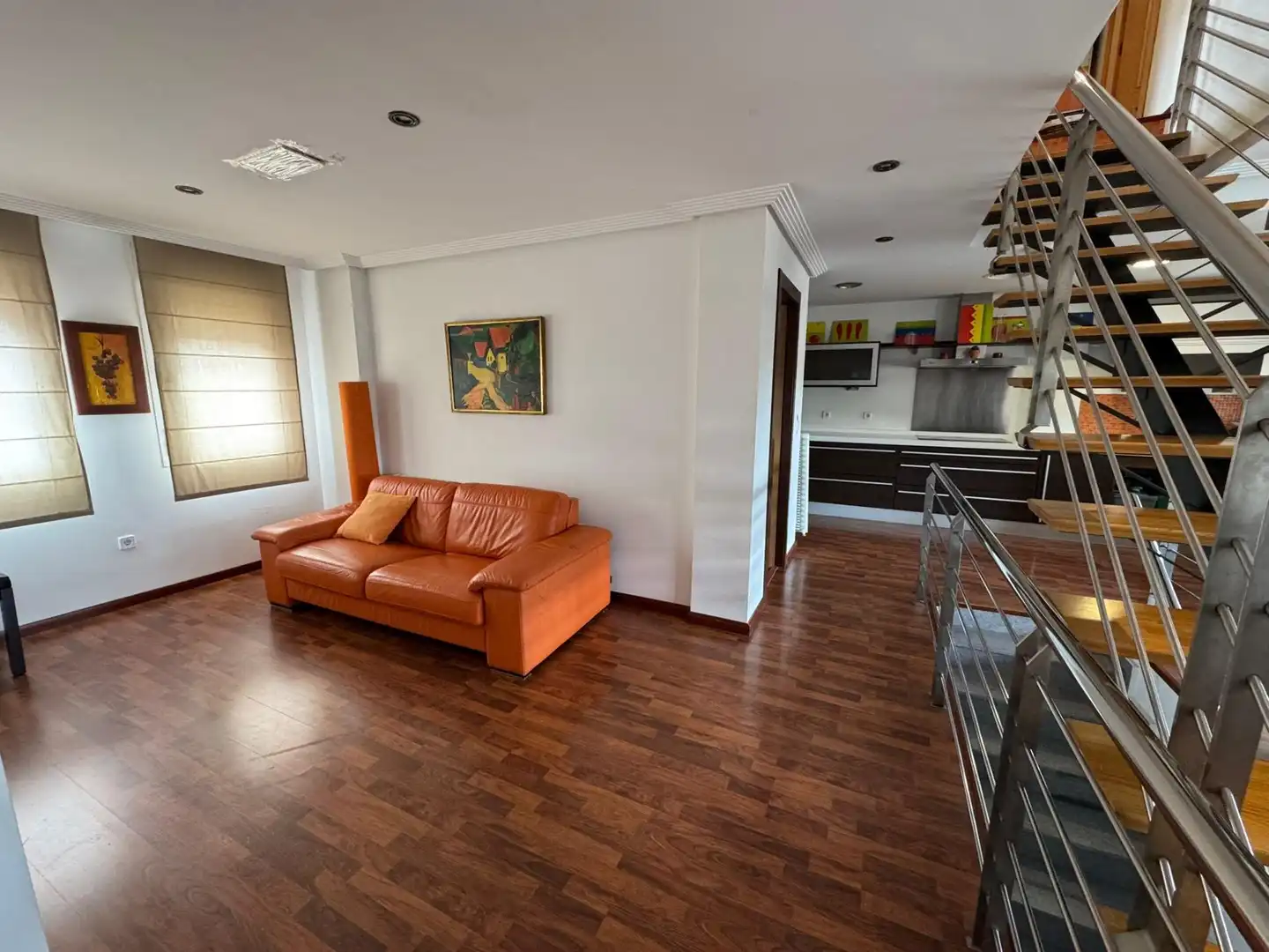 Sala de estar de Casa adosada en venta en Poblete con Aire acondicionado, Calefacción y Jardín privado