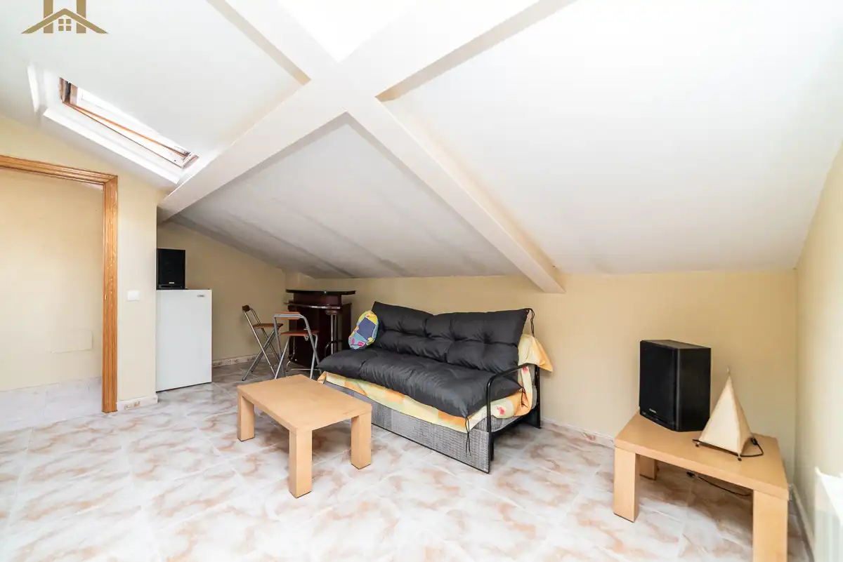 Sala d'estar de Casa o xalet en venda en Villamantilla amb Calefacció, Jardí privat i Traster