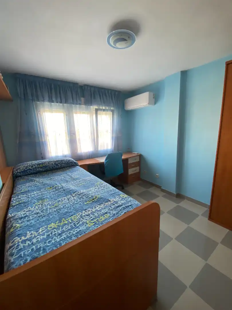 Schlafzimmer von Wohnung zur Miete in Málaga mit Klimaanlage, Terrasse und Möbliert