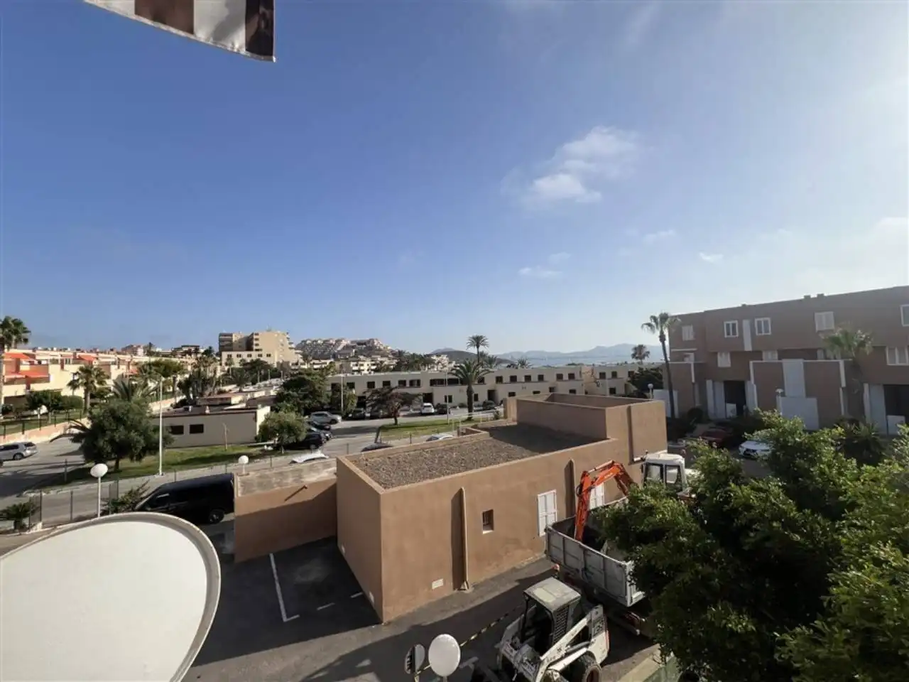Vista exterior de Apartamento en venta en La Manga del Mar Menor con Aire acondicionado, Terraza y Piscina comunitaria