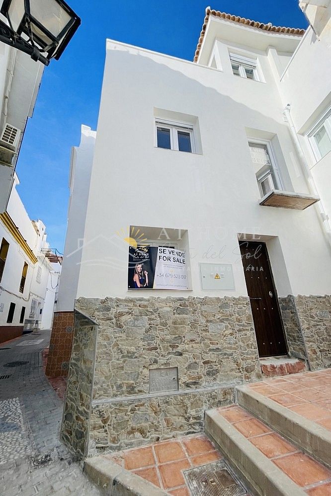 Vista exterior de Casa o chalet en venta en Torrox con Terraza y Horno