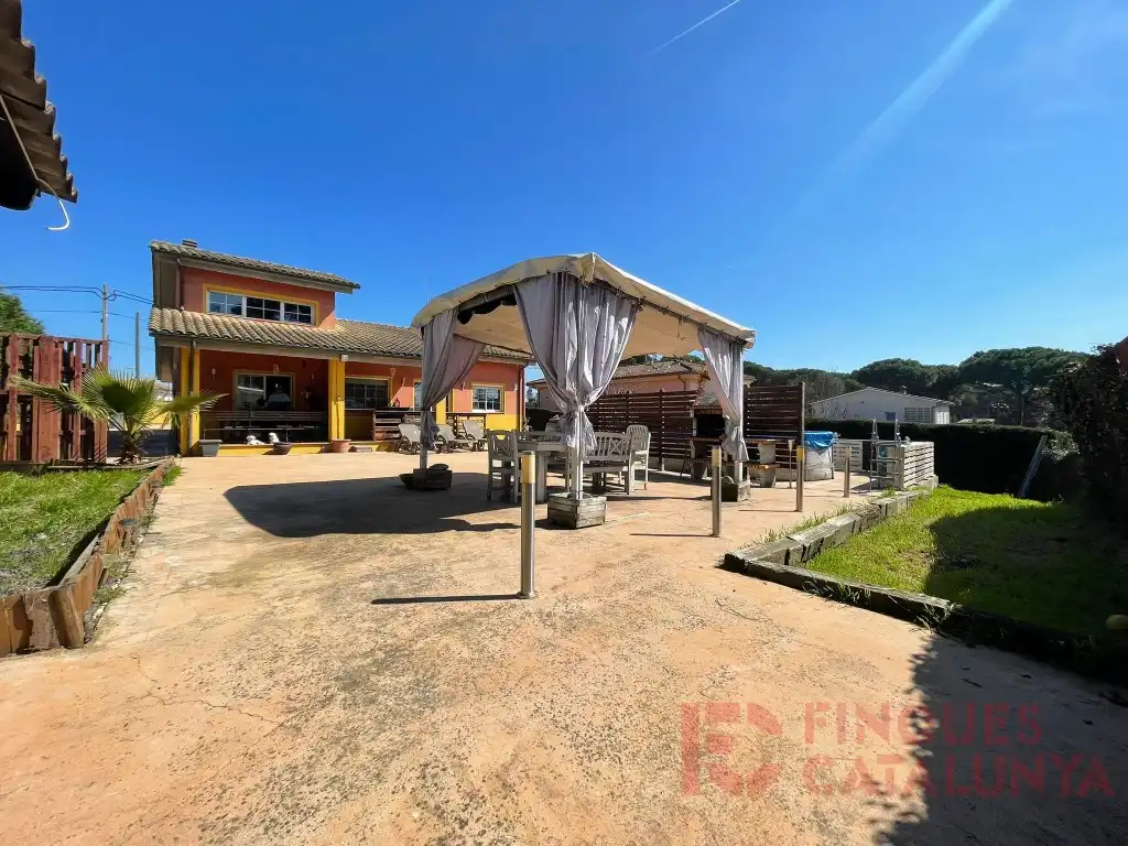 Casa o xalet en venda a Avenida Catalunya (Llac), Caldes de Malavella