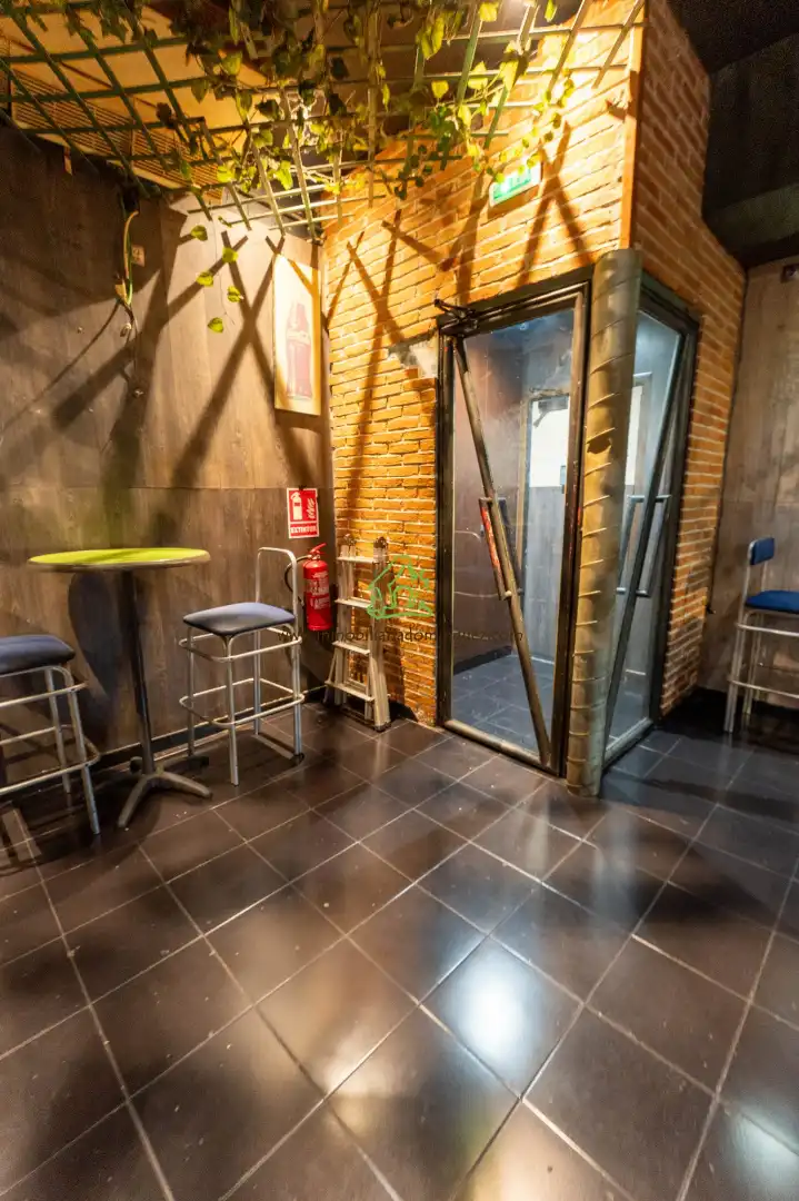 Local en venta en Calle San Antonio, 1, La Catedral