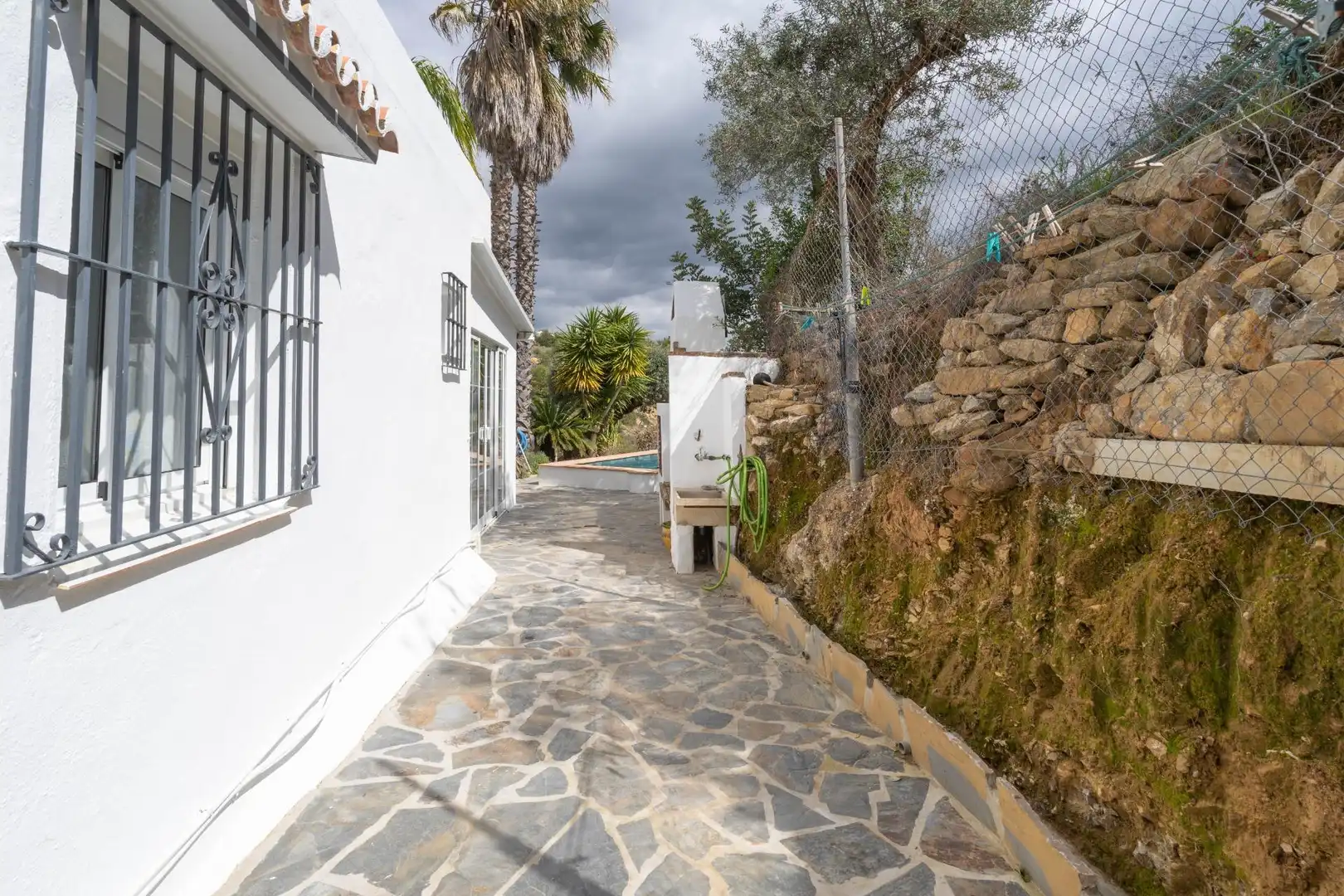 Vista exterior de Casa o chalet de alquiler en Coín con Jardín privado, Terraza y Trastero