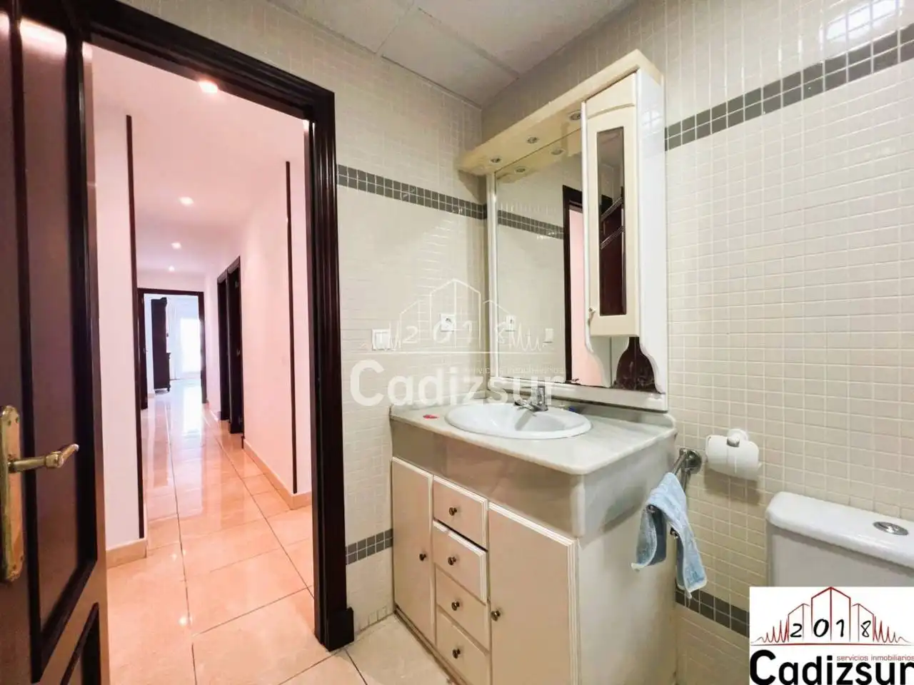Baño de Piso en venta en Cádiz con Aire acondicionado y Balcón