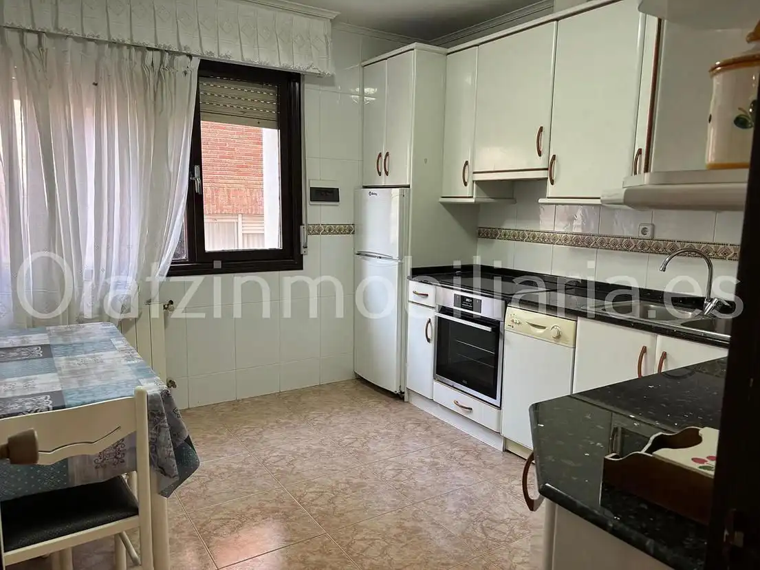 Küche von Wohnung zum Verkauf in Balmaseda mit Heizung, Terrasse und Abstellraum