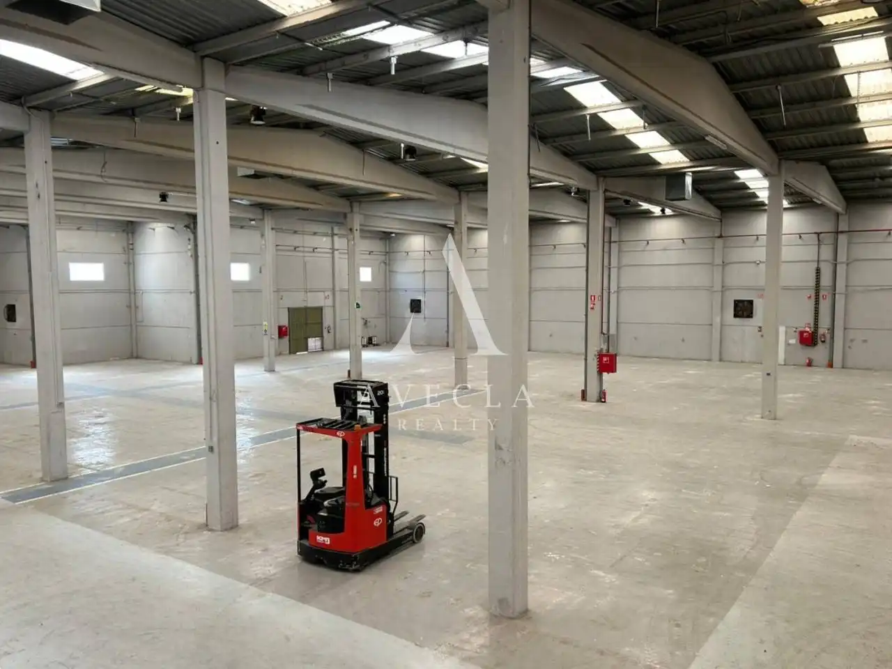 Nave industrial de alquiler en Abrera