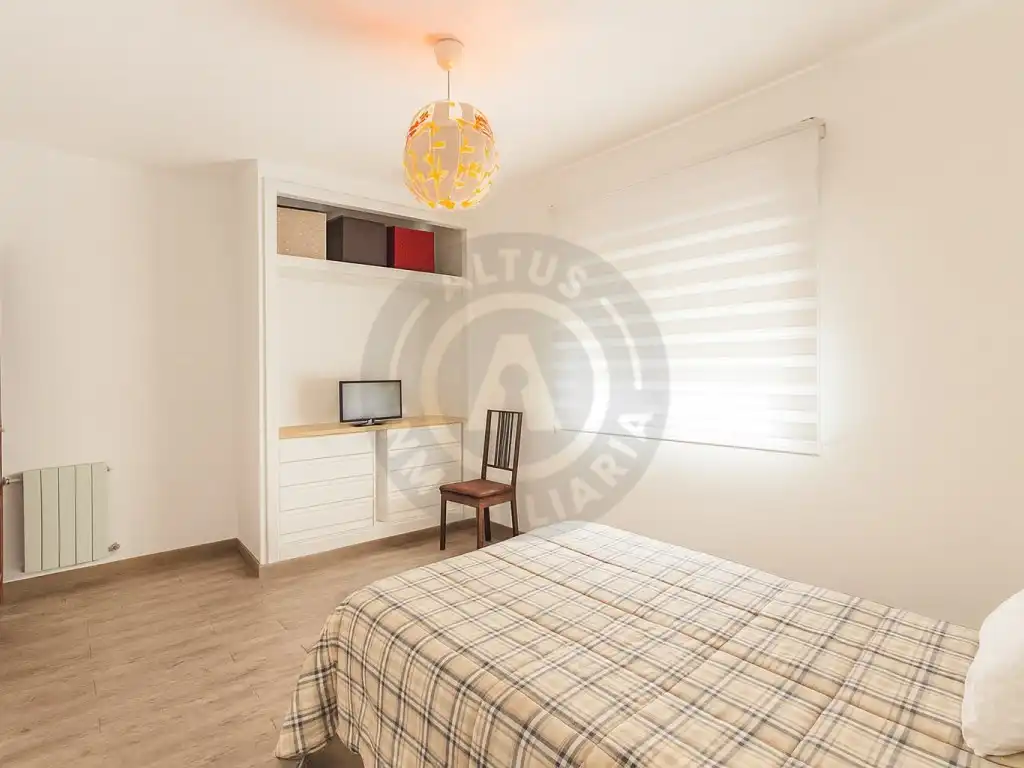 Bedroom of Houses for sale in Cáceres  with Swimming Pool, Oven and Washing machine