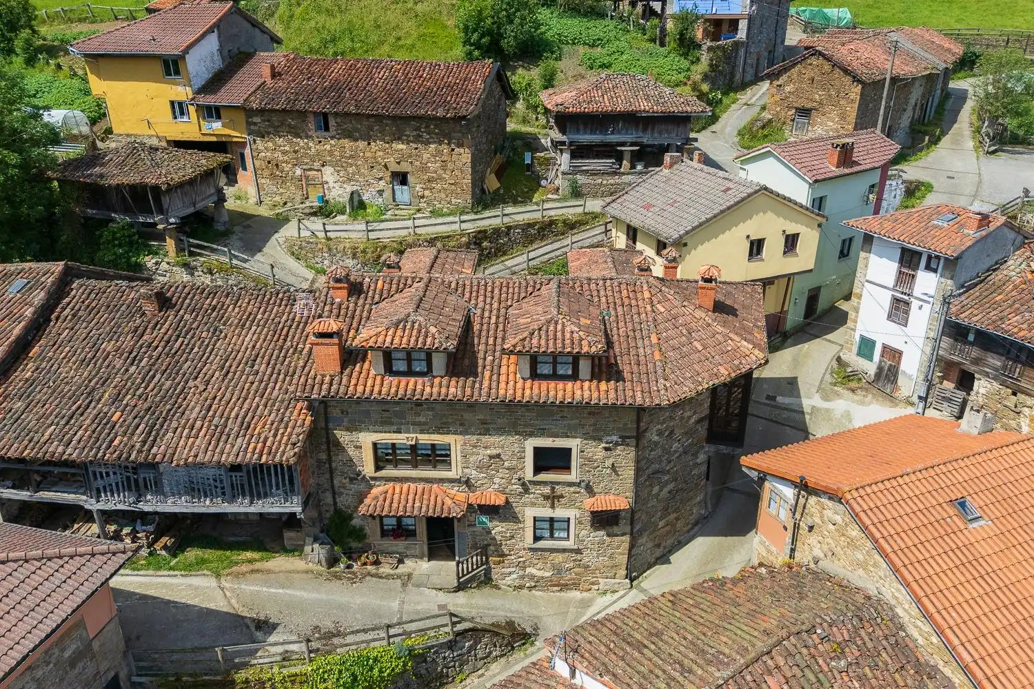 Vista exterior de Casa o xalet en venda en Caso amb Calefacció i Moblat