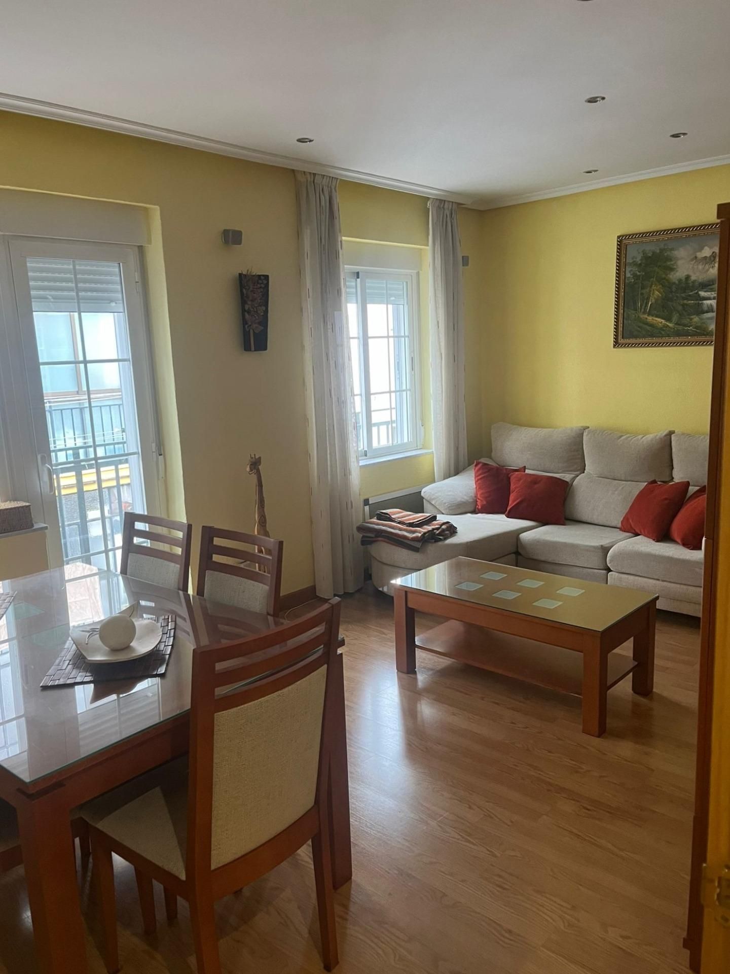 Sala de estar de Piso de alquiler en Ávila Capital con Calefacción, Terraza y Amueblado