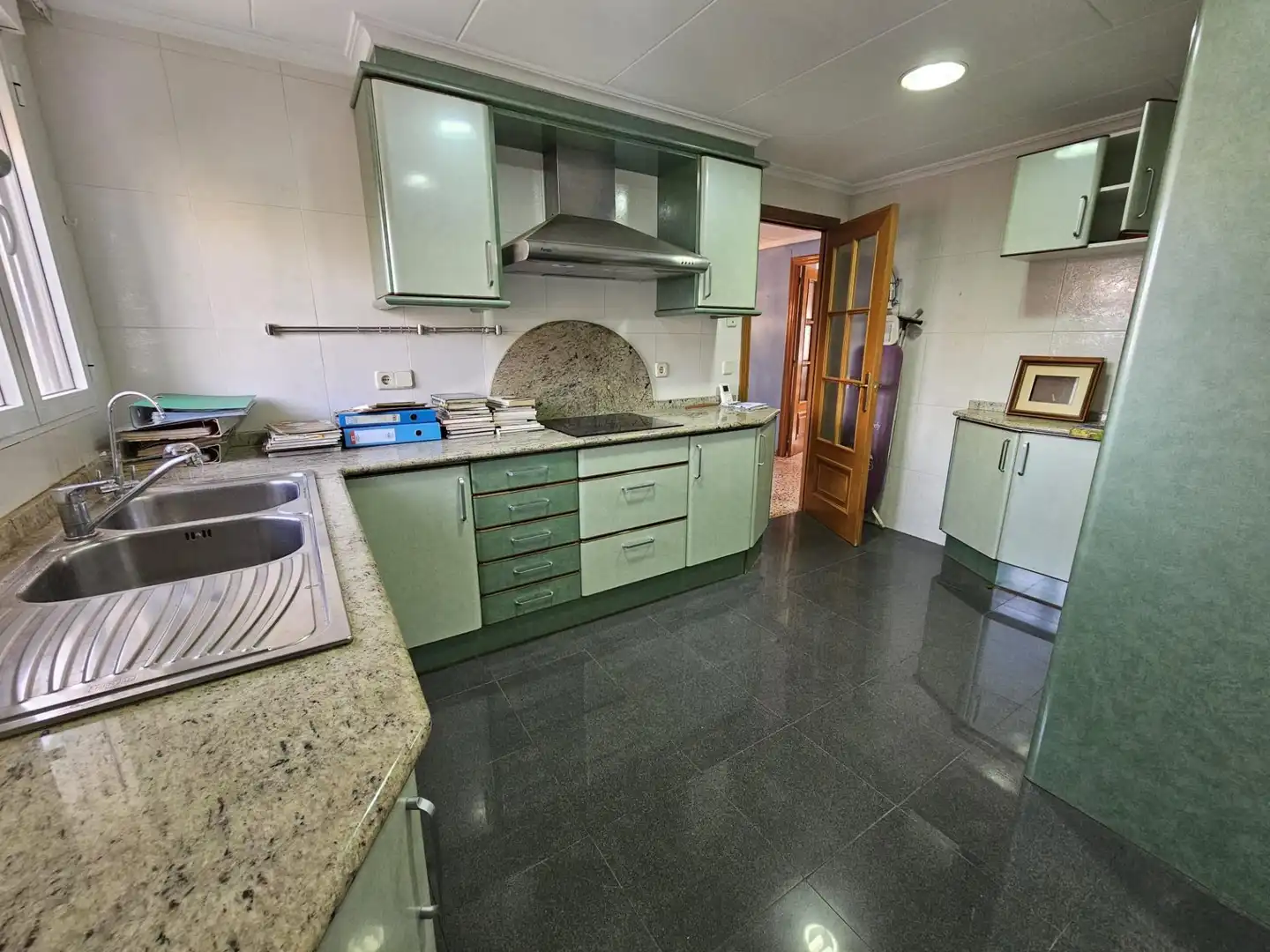 Kitchen of Flat for sale in Valencia  with Furnished and Balcony