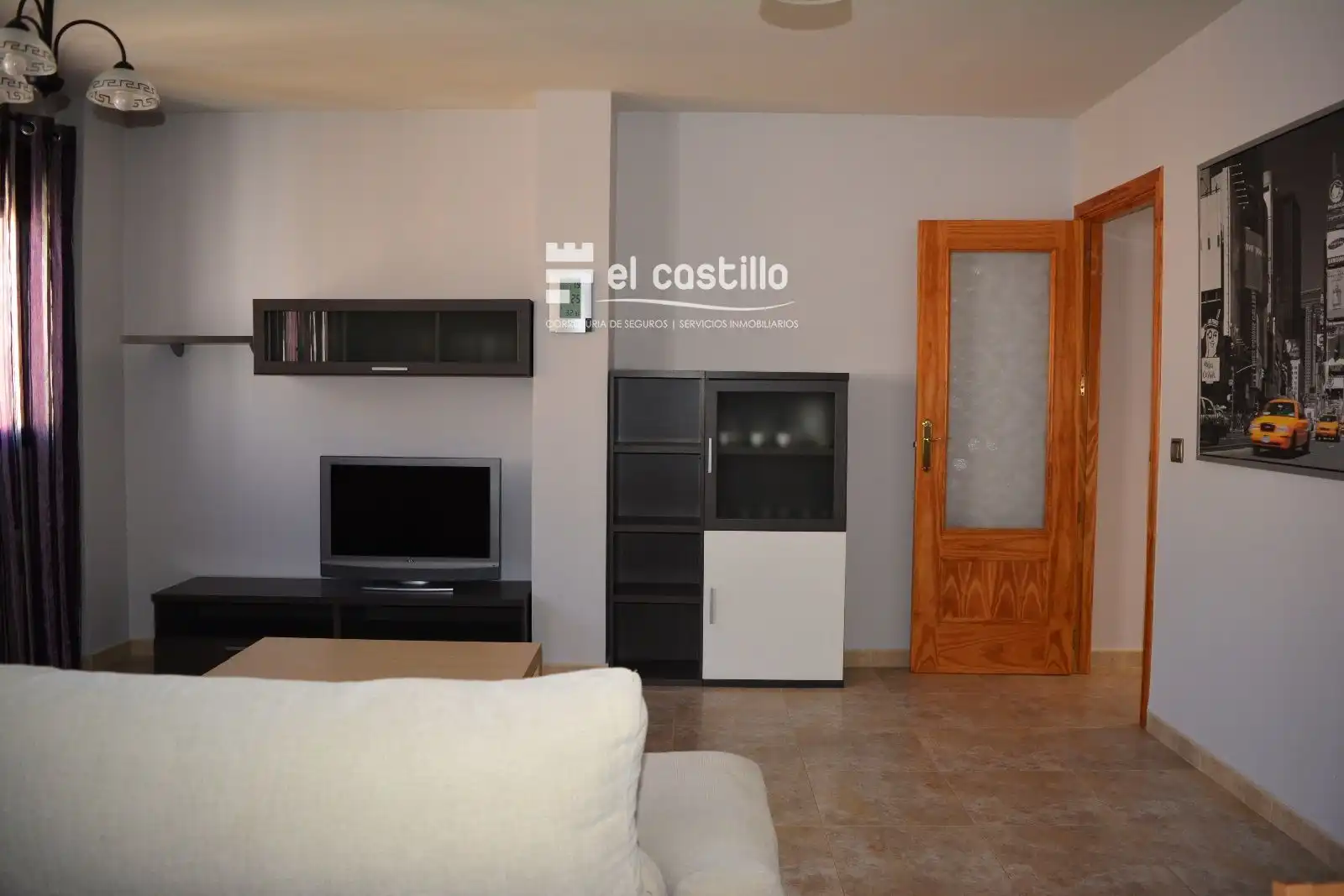 Sala de estar de Piso en venta en Sotillo de la Adrada con Calefacción, Trastero y Amueblado