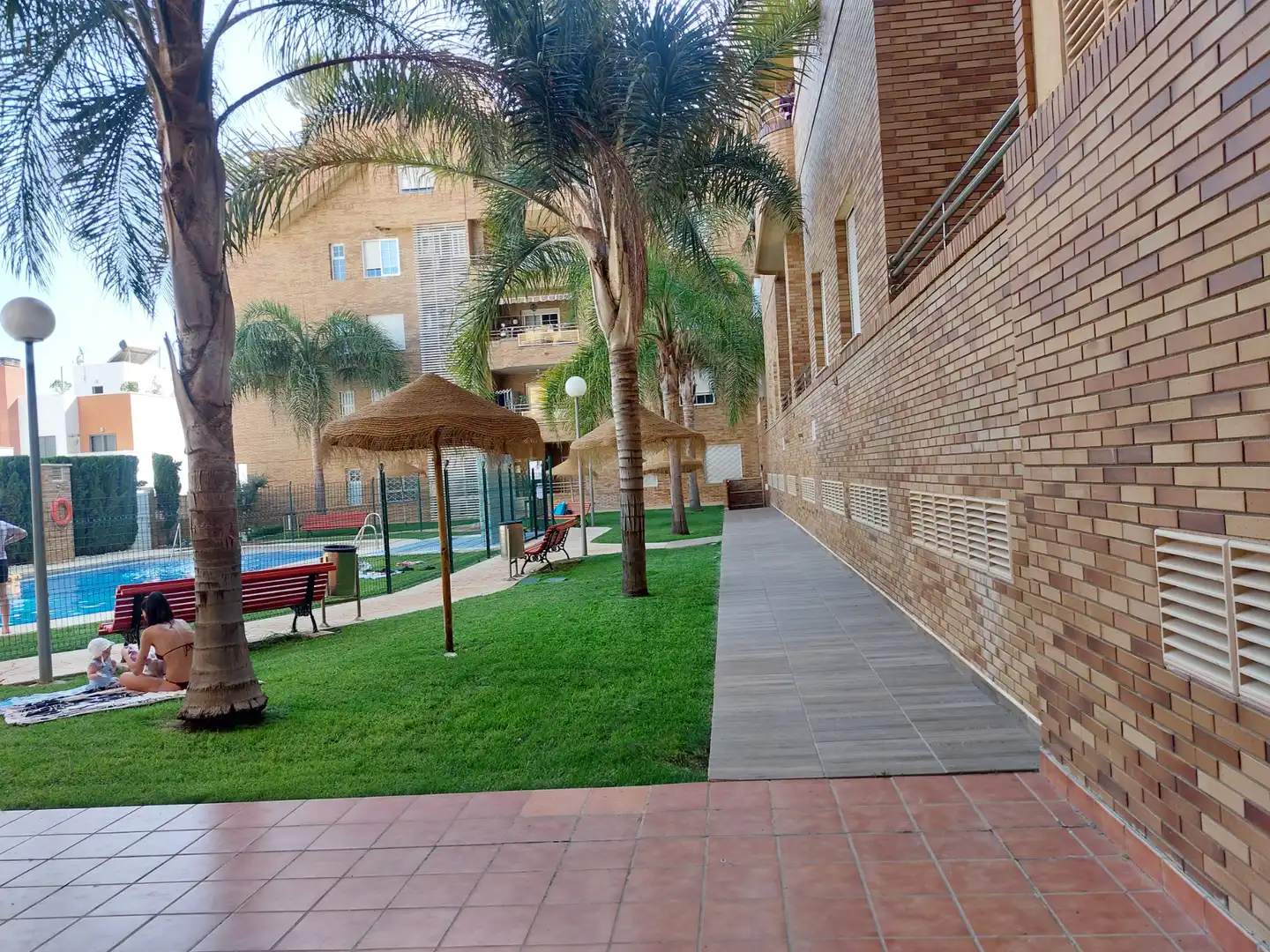 Terrassa de Pis de lloguer en Roquetas de Mar amb Aire condicionat, Calefacció i Terrassa
