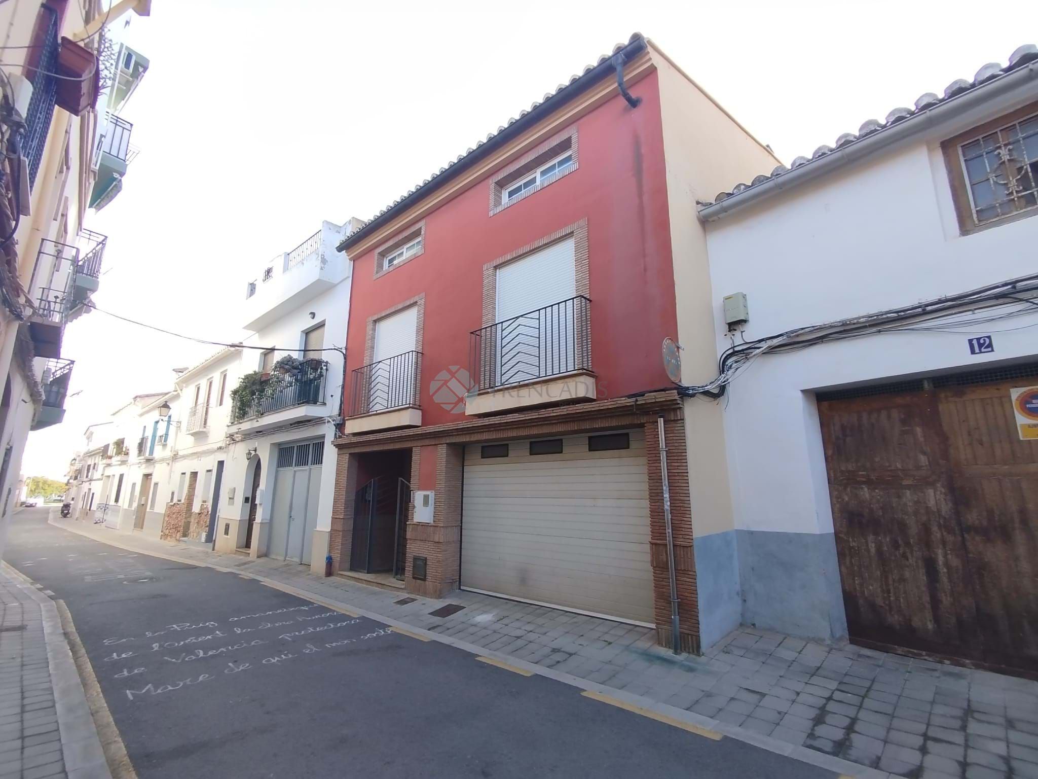 Vista exterior de Pis en venda en El Puig de Santa Maria amb Terrassa, Traster i Balcó