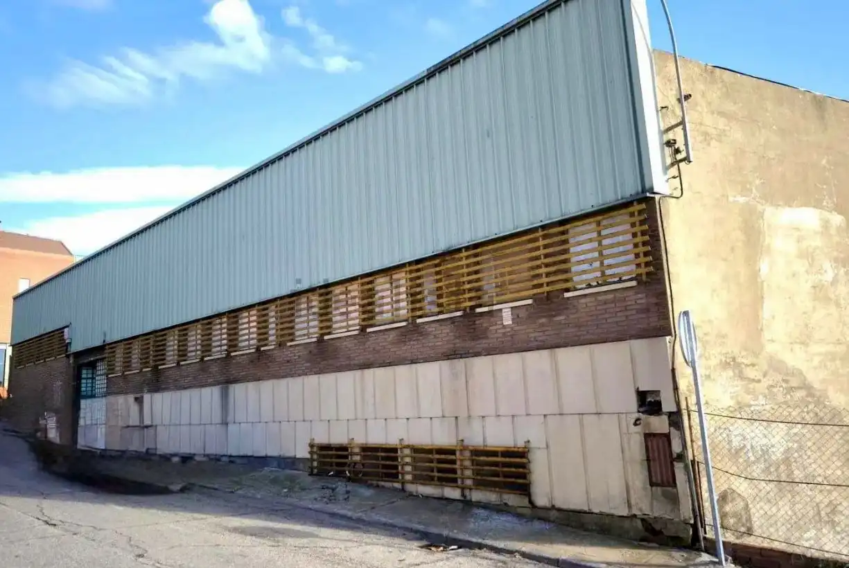 Exterior view of Industrial buildings for rent in Villaquilambre  with Heating