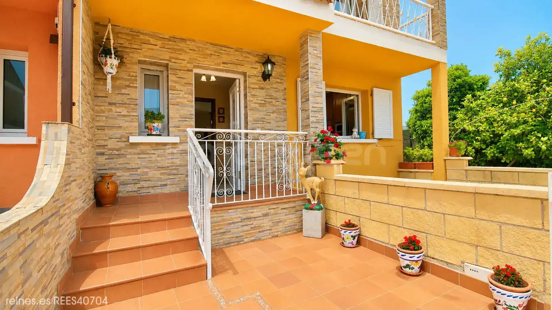 Terraza de Casa adosada en venta en Penagos con Jardín privado, Terraza y Amueblado