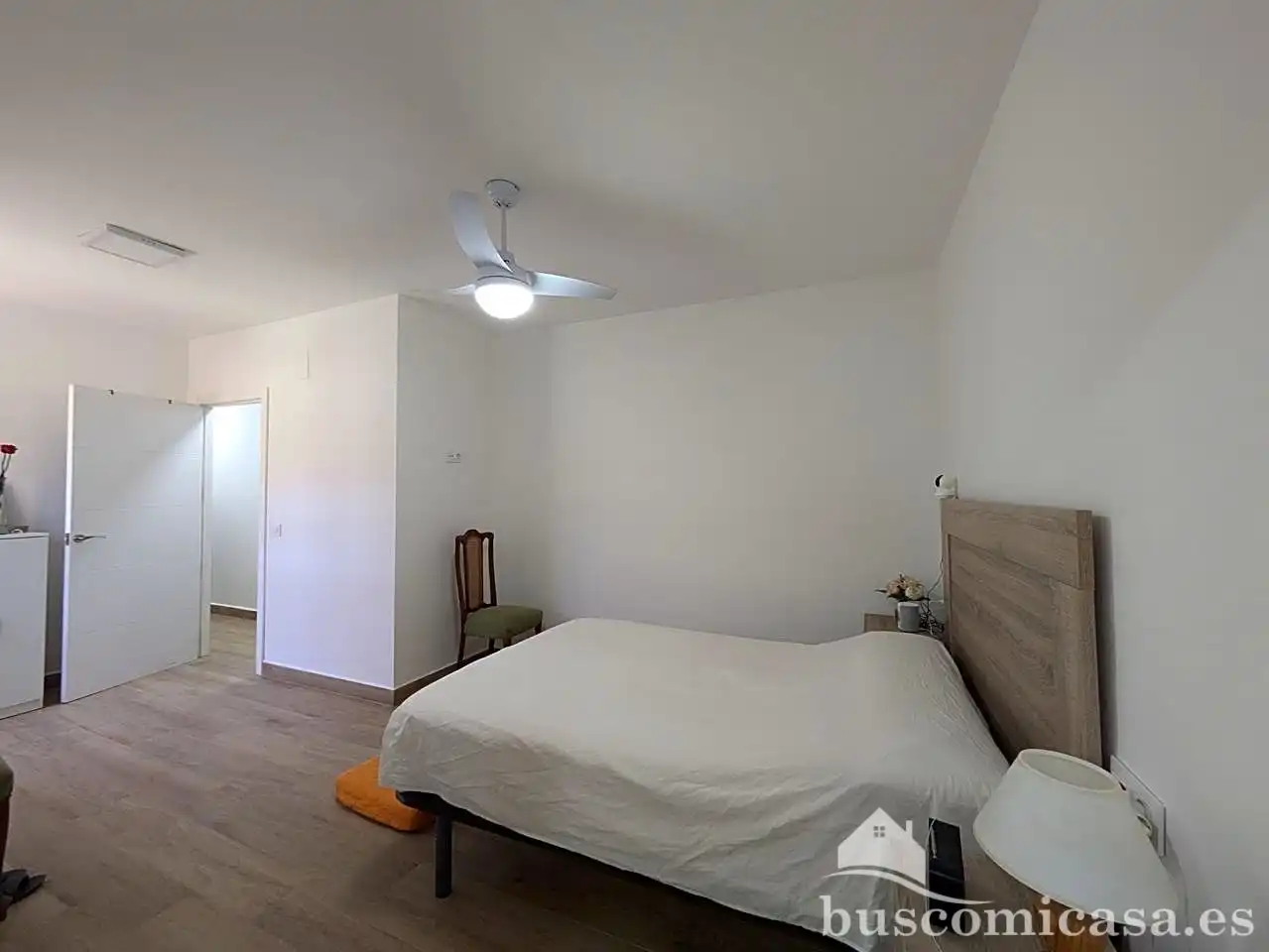 Dormitori de Casa o xalet en venda en Linares amb Aire condicionat, Jardí privat i Traster