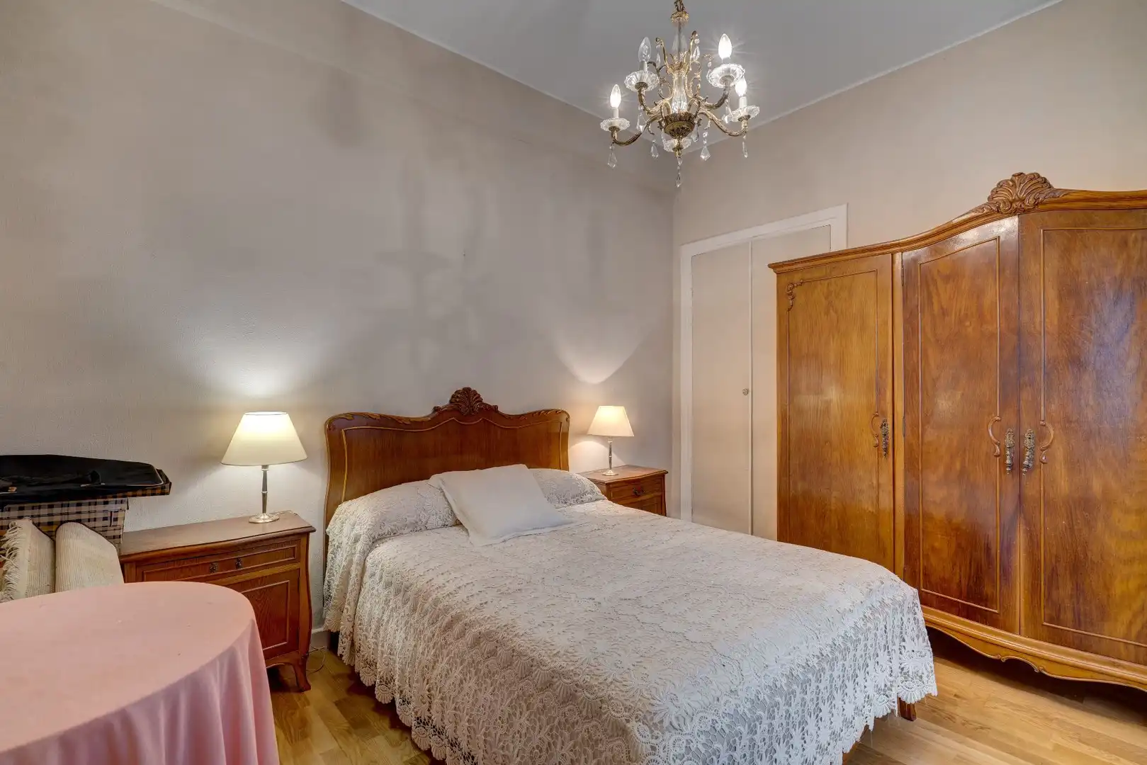 Habitación de Piso en venta en Irun  con Calefacción, Trastero y Amueblado