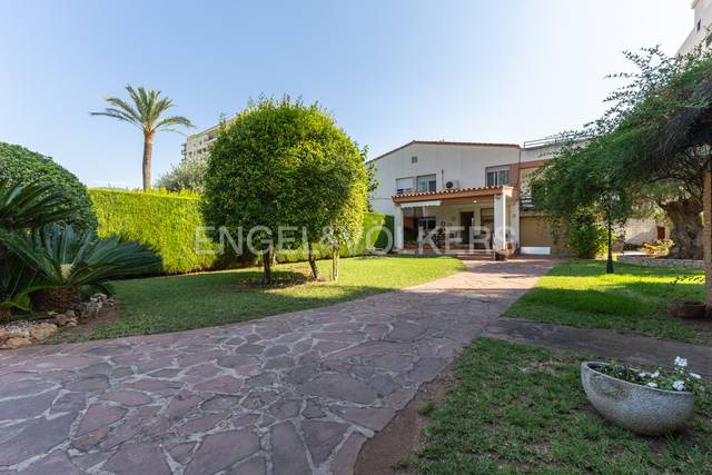 Casa-chalet en Venta en Els Terrers
